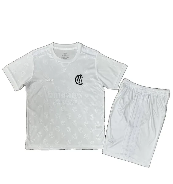 Real Madrid Tenue Spécial Anniversaire 26/27 – Enfant/Adulte